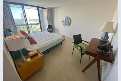 2425 Presidential Way #703, West Palm Beach, FL 33401 - Photo 11