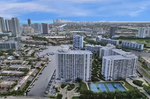 600 Three Islands Boulevard, Hallandale Beach, FL 33009 - Photo 49