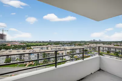 600 Three Islands Blvd #1008, Hallandale Beach, FL 33009 - Photo 37