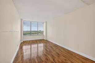 600 Three Islands Boulevard, Hallandale Beach, FL 33009 - Photo 23