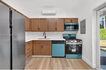 3410 SW 38th St, West Park, FL 33023 - Photo 5