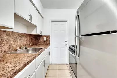 6913 Rue Vendome #4, Miami Beach, FL 33141 - Photo 7