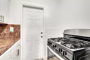 6913 Rue Vendome, Miami Beach, FL 33141 - Photo 17