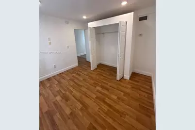 542 NW 8th St #12, Miami, FL 33136 - Photo 9