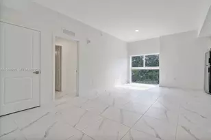 420 SW 7th Ave, Miami, FL 33130 - Photo 7