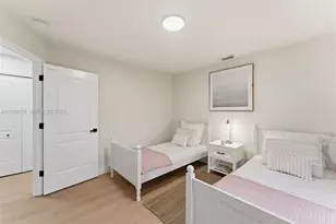 2 Dunbar Rd, Palm Beach Gardens, FL 33418 - Photo 25