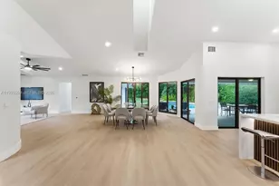 2 Dunbar Rd, Palm Beach Gardens, FL 33418 - Photo 5