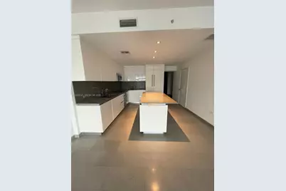 88 SW 7th St #1608, Miami, FL 33130 - Photo 1