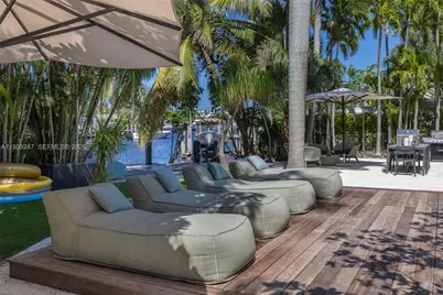 2500 Bayview Dr, Fort Lauderdale, FL 33305 - Photo 49