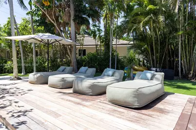 2500 Bayview Dr, Fort Lauderdale, FL 33305 - Photo 43