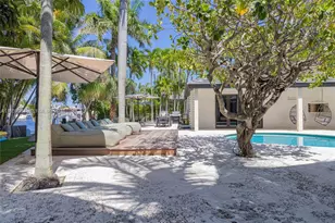 2500 Bayview Dr, Fort Lauderdale, FL 33305 - Photo 41