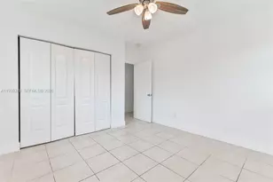 6921 Rue Vendome, Miami Beach, FL 33141 - Photo 7