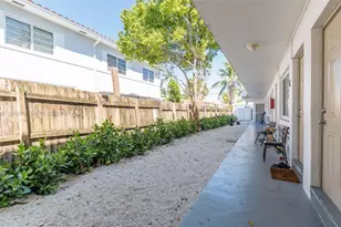 6921 Rue Vendome, Miami Beach, FL 33141 - Photo 21