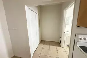 1021 NW 3rd St, Miami, FL 33128 - Photo 9