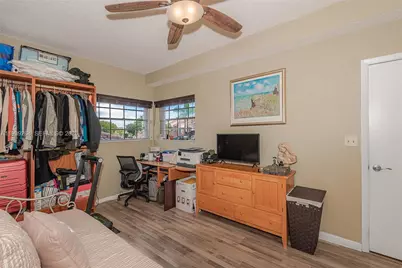 8340 NW 191st Ln #6L, Hialeah, FL 33015 - Photo 17