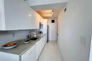 100 Lincoln Rd, Miami Beach, FL 33139 - Photo 7