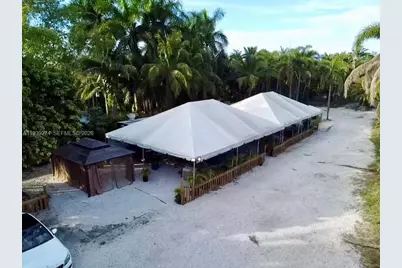 1981 SW 127th Ave, Davie, FL 33325 - Photo 29
