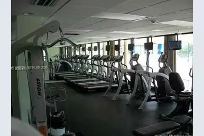 10185 Collins Ave #318, Bal Harbour, FL 33154 - Photo 5