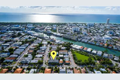 7925 Hawthorne Ave #4, Miami Beach, FL 33141 - Photo 1