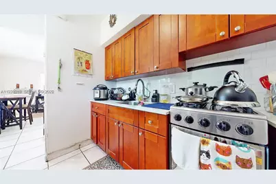 2499 SW 27th St #1, Miami, FL 33133 - Photo 9