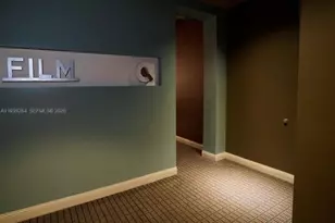 1900 N Bayshore Dr, Miami, FL 33132 - Photo 21