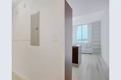 1900 N Bayshore Dr #2403, Miami, FL 33132 - Photo 9