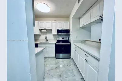 9703 Hammocks Blvd #108, Miami, FL 33196 - Photo 11
