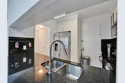 3725 S Ocean Dr #520, Hollywood, FL 33019 - Photo 9