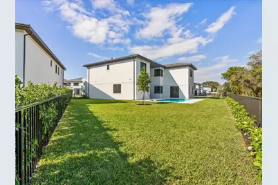 19701 NE 16 Pl, Miami, FL 33179 - Photo 39