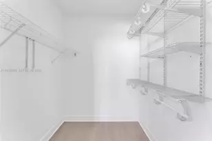 401 69th St, Miami Beach, FL 33141 - Photo 19