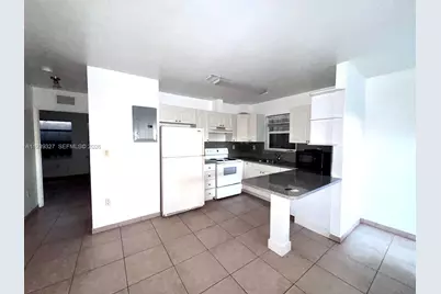 14140 NE 2nd Ct #2, Miami, FL 33161 - Photo 3