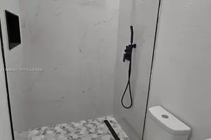 265 W 53rd Terrace, Hialeah, FL 33012 - Photo 13