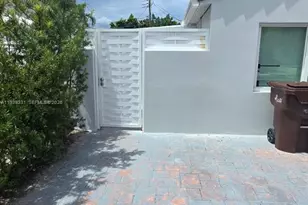 265 W 53rd Terrace, Hialeah, FL 33012 - Photo 1