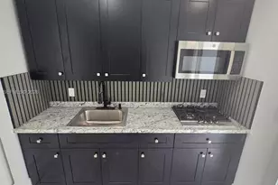 265 W 53rd Terrace, Hialeah, FL 33012 - Photo 5