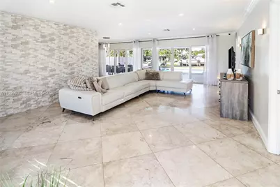 2031 NE 14th Ct, Fort Lauderdale, FL 33304 - Photo 5