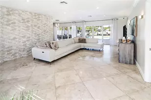 2031 NE 14th Ct, Fort Lauderdale, FL 33304 - Photo 5