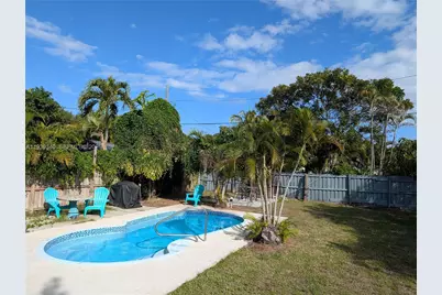 311 SW 2nd Ave #311, Dania Beach, FL 33004 - Photo 1