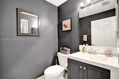 9175 NW 40th Pl, Sunrise, FL 33351 - Photo 35