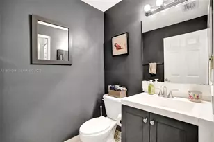 9175 NW 40th Pl, Sunrise, FL 33351 - Photo 35