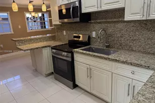 8071 SW 24th Pl, Miramar, FL 33025 - Photo 5