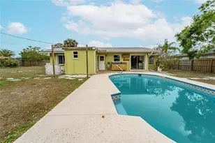 607 N Coconut Ave N, Port Saint Lucie, FL 34952 - Photo 27