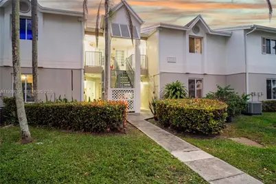 17505 NW 67th Pl #D-11, Hialeah, FL 33015 - Photo 39