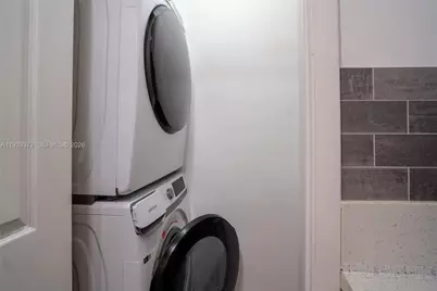 17505 NW 67th Pl #D-11, Hialeah, FL 33015 - Photo 15