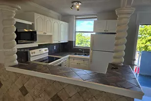 1801 S Treasure Dr, North Bay Village, FL 33141 - Photo 5