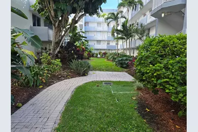 1801 S Treasure Dr #402, North Bay Village, FL 33141 - Photo 15