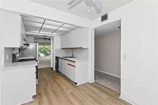 12701 SW 13th St, Pembroke Pines, FL 33027 - Photo 9