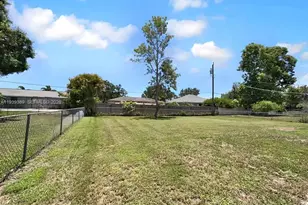 1541 SW Curry St, Port Saint Lucie, FL 34983 - Photo 27