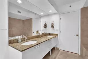 17201 Collins Ave, Sunny Isles Beach, FL 33160 - Photo 39