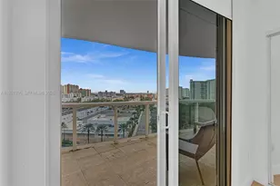 17201 Collins Ave, Sunny Isles Beach, FL 33160 - Photo 45