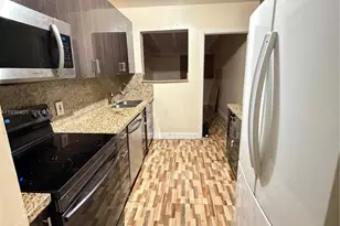 19130 NW 5th Pl, Miami Gardens, FL 33169 - Photo 5